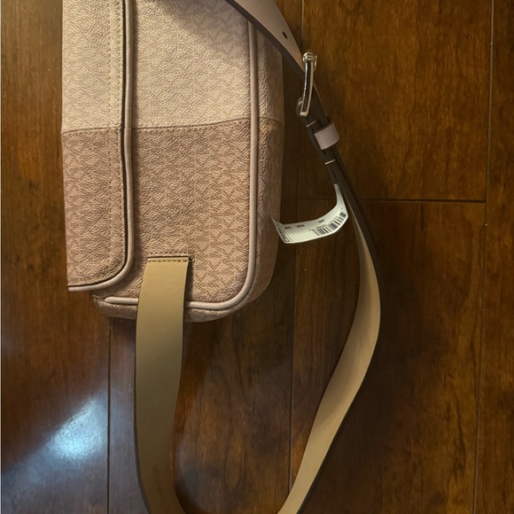 Michael Kors Pink and Gold Crossbody Bag - Picture 3 of 4